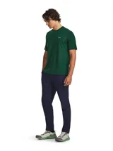 Remera deportiva Under Armour Train Anywhere de hombre, color verde con logo en el pecho.