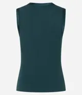 Top sin mangas color beige claro, con cuello redondo y sisas con detalle de satén.