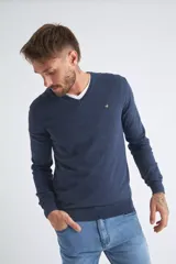 Sweater de algodón con cashmere color azul marino, de fit regular, escote en "V" y puños acanalados.