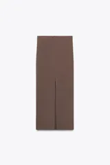Falda midi color crema, de tiro alto con cintura elástica y detalle de pliegues laterales.