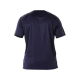 Remera Asics blanca de hombre, de manga corta, con logo de la marca estampado en el pecho en color azul. Fabricada con tejido transpirable de poliéster reciclado.