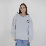 Canguro gris con capucha y cordones ajustables, puños y cintura acanalados, bolsillo tipo canguro y logo estampado en el pecho.