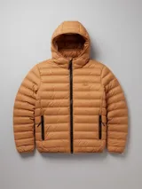 Campera puffer color marrón con capucha y cierre frontal con cremallera.