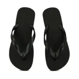 Ojotas negras marca Tropical Brasil, modelo Basic.