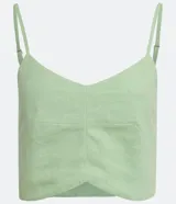 Blusa cropped color verde claro, confeccionada en lino, con escote en V, tirantes finos ajustables y recorte frontal.