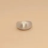 Anillo de plata 925 con acabado satinado.