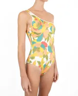 Traje de baño entero con estampado floral multicolor, un solo hombro y abertura lateral.