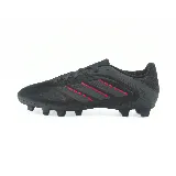 Championes de fútbol Adidas Copa Pure III Club FG/MG negros con detalles en rojo. Presentan empeine sintético texturizado y suela versátil para césped natural y artificial.
