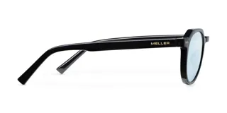 Lentes de sol con montura geométrica negra y lentes azules.