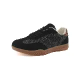 Zapatillas urbanas Osada de dama, color negro con detalles en animal print en el talón y suela marrón.