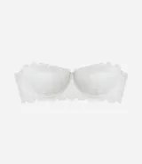 Soutien de encaje rústico floral color rojo, con breteles desmontables y ajustables, con copa hueca y cierre en la espalda.