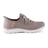 Championes deportivos Skechers Slip-ins Sport Active Virtue color beige, con capellada tejida Stretch Fit, cordones elásticos, plantilla Air-Cooled Memory Foam y suela de tracción flexible.