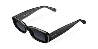 Lentes de sol estilo rectangular en color negro, con protección UV400 y lentes polarizadas.