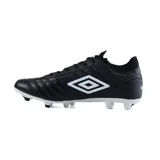 Championes de fútbol Umbro Legend, color negro con detalles en blanco y la bandera italiana en el lateral.