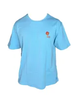 Remera celeste de manga corta con logo estampado en el pecho.