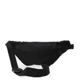 Riñonera negra con logo de Puma estampado en blanco y parches bordados de una letra P y garras de oso.