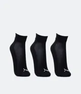 Pack de tres pares de medias cortas deportivas Puma, en color negro, blanco y gris.