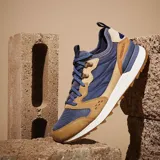 Championes urbanos Merrell Alpine 83 Recraft, con capellada de gamuza y textil reciclado en tonos beige, gris y azul.