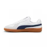 Championes Puma Army Trainer, color negro con detalles en blanco y suela color caramelo.