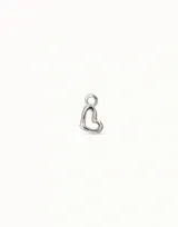 Charm de piercing en forma de corazón, elaborado en aleación de metales bañada en plata.