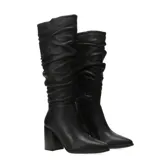 Bota alta negra de mujer con puntera redonda y diseño arrugado, perfecta para diversas ocasiones.