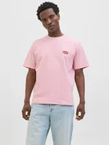Camiseta rosa de algodón orgánico con cuello redondo y estampado en el frente con la leyenda 'Originals Urban Aesthetics'.