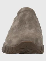 Zapato slip-on de cuero marrón Hush Puppies modelo Tornnado, con suela de goma.