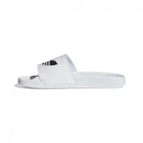 Sandalias Adidas Adilette unisex, color blanco con logo de la marca en negro.
