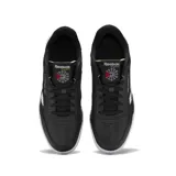 Championes Reebok Club C Revenge Legacy de hombre, color negro con detalles en blanco y suela blanca.