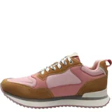Zapatillas casuales con capellada de cuero y tela mesh, forro de mesh, suela de goma transparente y entresuela de EVA con tecnología Memory Foam.
