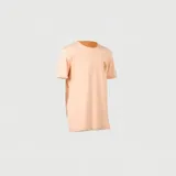 Remera verde oscuro con estampado de un faro en el pecho.