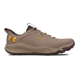 Championes de trail running Under Armour Charged Maven Trail, color marrón con detalles en negro y suela beige con motas.