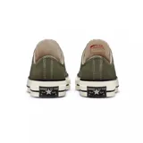 Zapatillas bajas Converse Chuck 70 color verde con detalles en blanco y suela de goma.