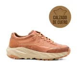 Zapato casual Hi-Tec Barry de cuero color marrón con suela beige.