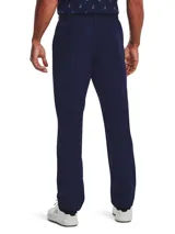 Pantalón de golf color beige con corte entallado, confeccionado en tejido elástico y ligero.