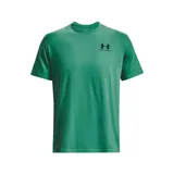 Remera celeste de Under Armour, corte clásico, mangas cortas y logo estampado en el pecho.
