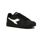 Zapatillas negras con detalles en blanco, diseño retro y cierre de cordón.