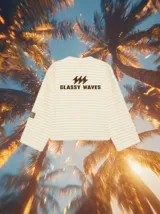 Buzo de manga larga color crema con rayas horizontales finas en color arena, con estampado en la espalda que incluye texto y diseño gráfico.