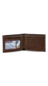 Billetera de cuero color marrón oscuro con costuras blancas contrastantes. Presenta un volante interior con visor transparente para identificación y múltiples ranuras para tarjetas. Incluye doble compartimento para billetes.