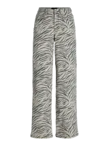 Pantalón de pierna ancha con estampado de cebra, tiro alto, cierre con cremallera y múltiples bolsillos.