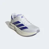 Championes Adidas Duramo Speed 2, color blanco con detalles en azul y suela blanca.