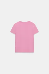 Camiseta de manga corta y cuello redondo, color terracota, de corte regular fit.