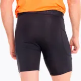 Short de compresión negro para hombre, de poliéster y spandex, con paneles de malla, cintura elástica, bolsillo lateral y calce regular.