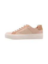 Sneaker de cuero vacuno con estampado de camuflaje y suela marrón.