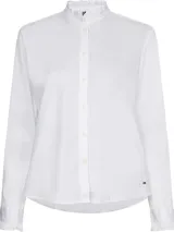 Camisa blanca de algodón orgánico con corte regular, cuello mao con volantes, cierre frontal con botones, mangas largas con puños abotonados y logo bordado en el ruedo.