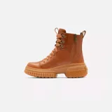 Bota de cuero color marrón con cordones, cremallera lateral y suela de goma.