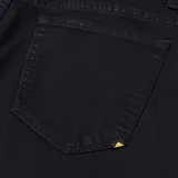 Pantalón de jean negro de corte recto, con cierre de cremallera y botón metálico. Diseño de cinco bolsillos, remaches con logo CAT y parche con el logo de Oxford Cat en la parte trasera de la cintura.