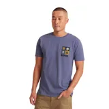 Remera azul de manga corta con estampado en el pecho con diseño de cuatro cuadrados con motivos florales y texto "ROARK".