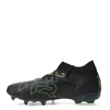Championes de fútbol para hombre Puma Future 8 Match FG/AG, color negro con detalles en verde. Diseñados para césped natural y artificial.