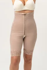 Modelador de abdomen, espalda y piernas de alta contención, con broches reforzados y breteles desmontables, confeccionado en tela con fibra LYCRA® XTRA LIFE™.